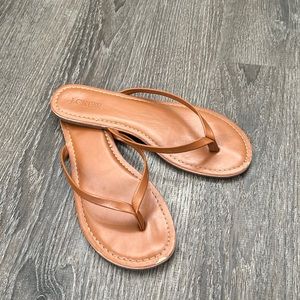 J Crew Easy Summer Flip Flop size 8 tan cedarwood